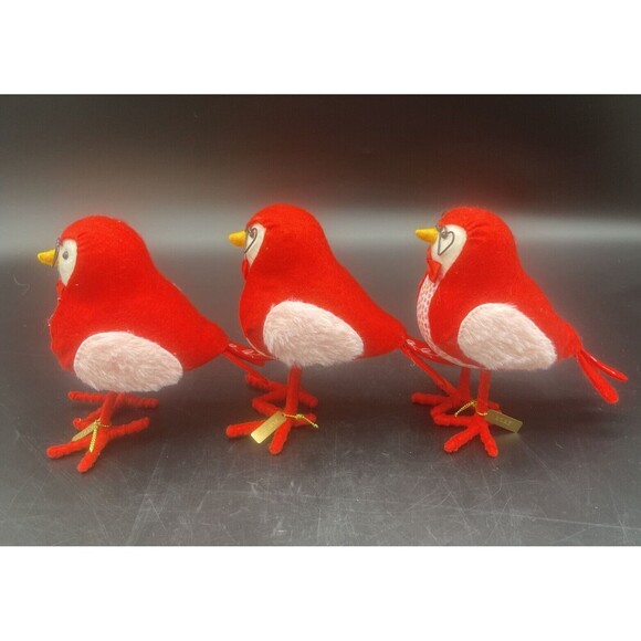 Target Spritz Featherly Friends Valentine's Day Bird Figurine 2023 Set Of 3 - Picture 3 of 5